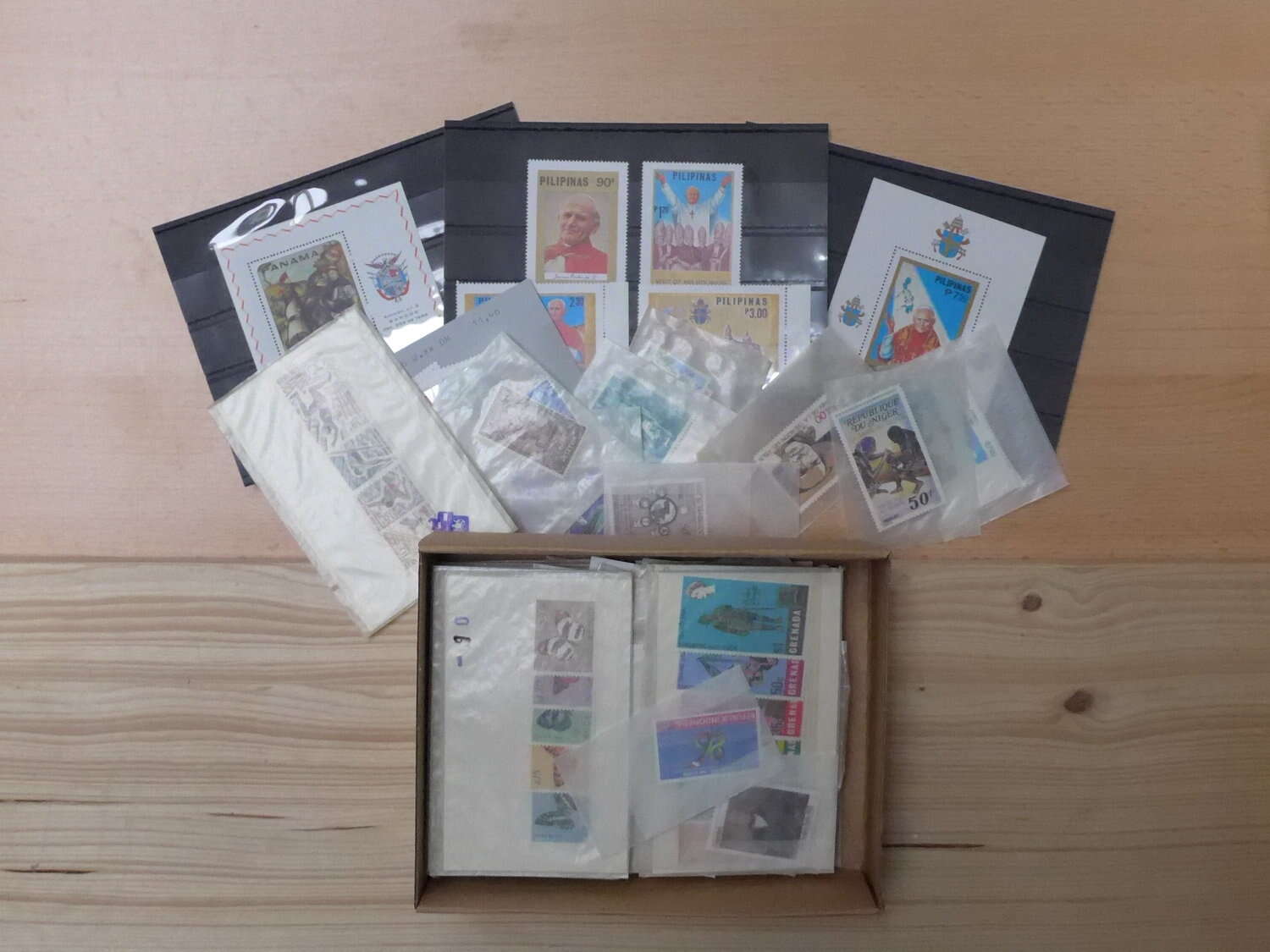 Lot 13 - sammlungen und posten händlernachlässe -  Deutsche Briefmarken AG 6th Large Lot Auction Deutsche Briefmarken AG